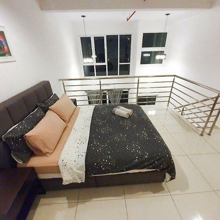 Yenni Duplex @ Decentrum, Kajang Серданг Екстериор снимка