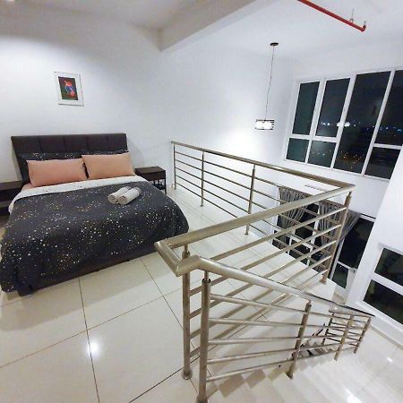 Yenni Duplex @ Decentrum, Kajang Серданг Екстериор снимка