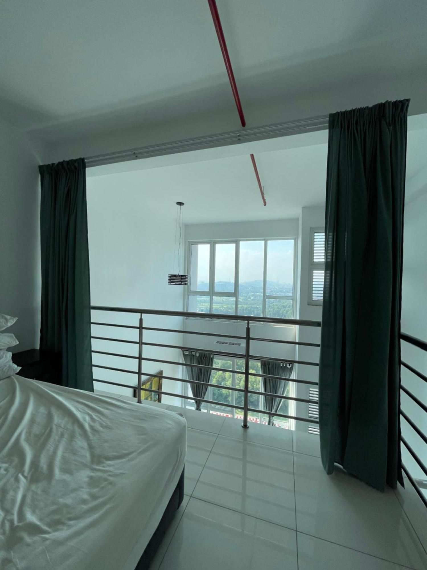 Yenni Duplex @ Decentrum, Kajang Серданг Екстериор снимка