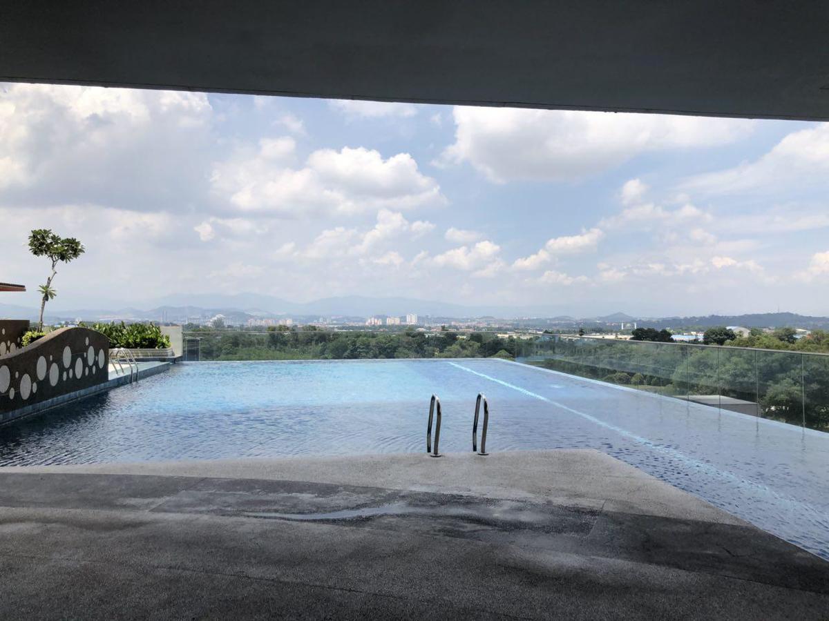 Yenni Duplex @ Decentrum, Kajang Серданг Екстериор снимка