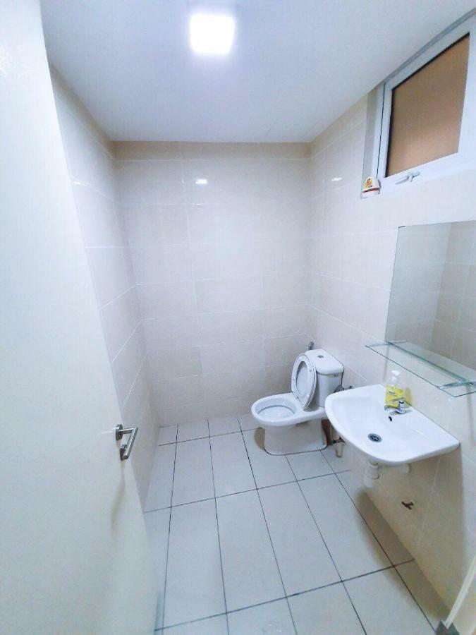 Yenni Duplex @ Decentrum, Kajang Серданг Екстериор снимка