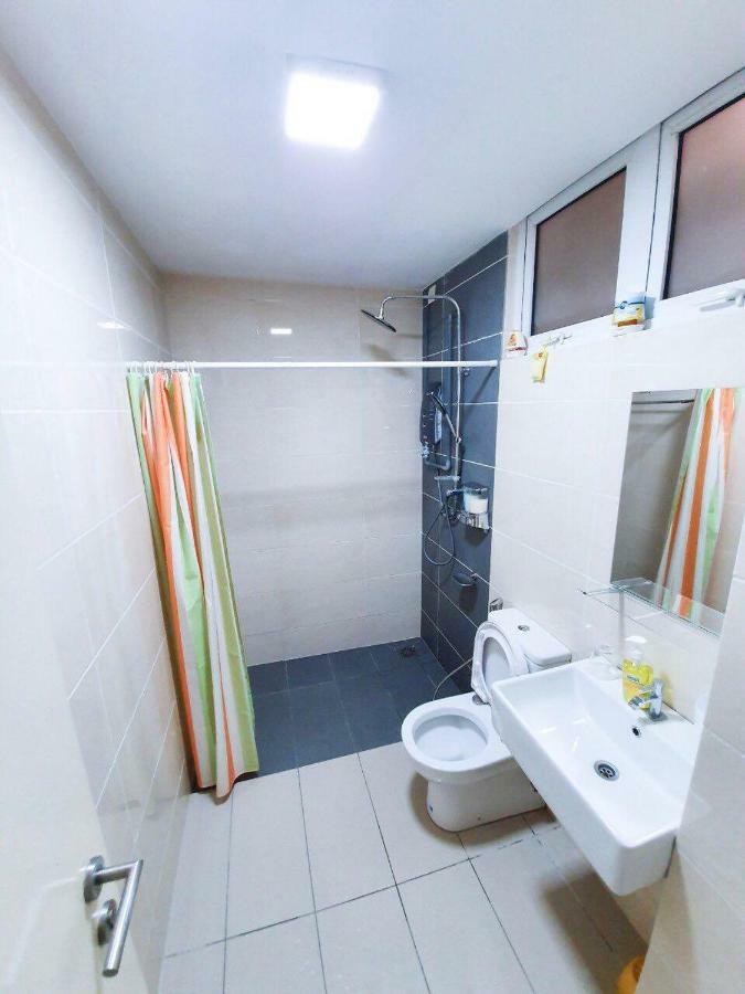 Yenni Duplex @ Decentrum, Kajang Серданг Екстериор снимка